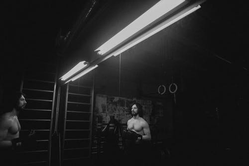 有关bw, 人, 半裸的免费素材图片