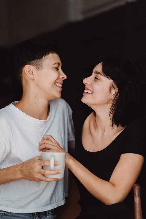 有关一对, 垂直拍摄, 女性的免费素材图片