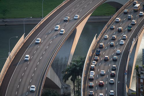 有关交通系统, 天桥, 汽车的免费素材图片