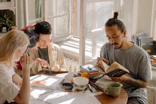 有关功课, 同居, 大学生的免费素材图片