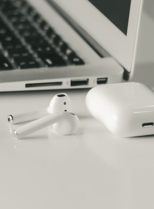 有关airpods, 专注, 模糊的免费素材图片