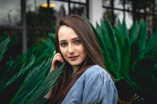 有关光鲜亮丽, 女人, 女性的免费素材图片