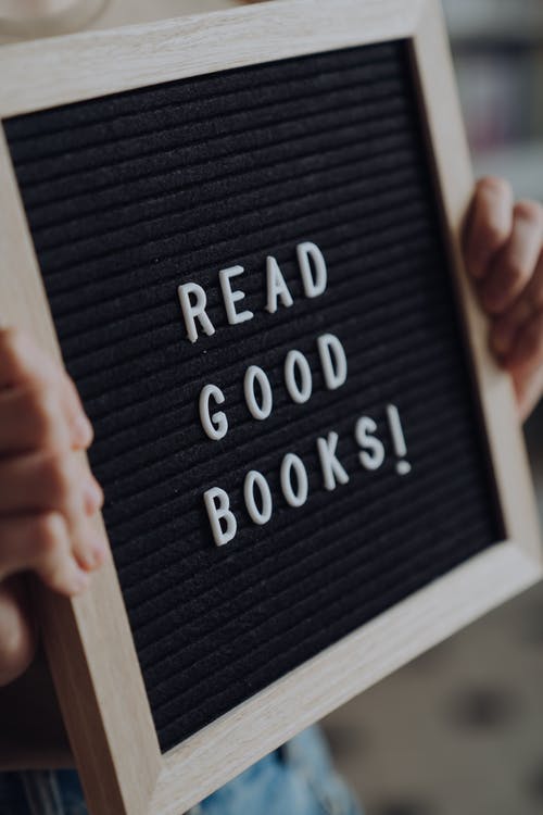 黑色和白色木制报价板 · 免费素材图片