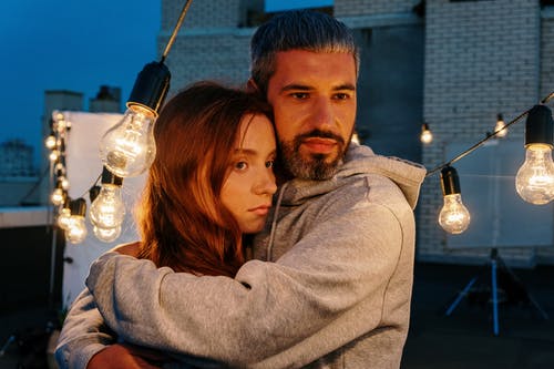 有关一起, 屋顶, 弦灯的免费素材图片