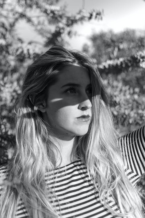 有关人, 垂直拍摄, 女人的免费素材图片