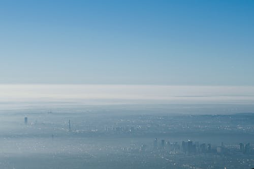 巴黎蓝天的惊人城市景观 · 免费素材图片