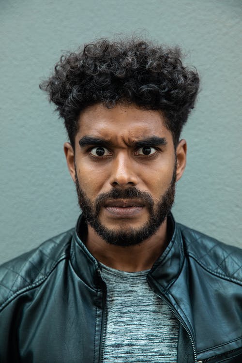 黑色皮夹克的男人 · 免费素材图片