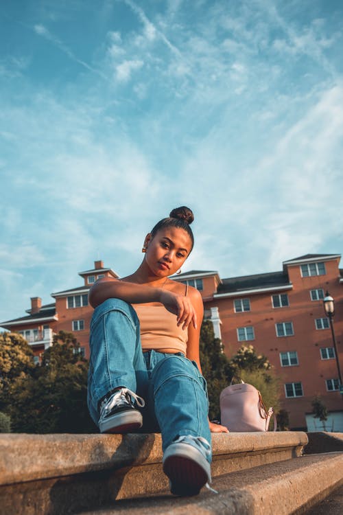 有关冷, 坐, 垂直拍摄的免费素材图片