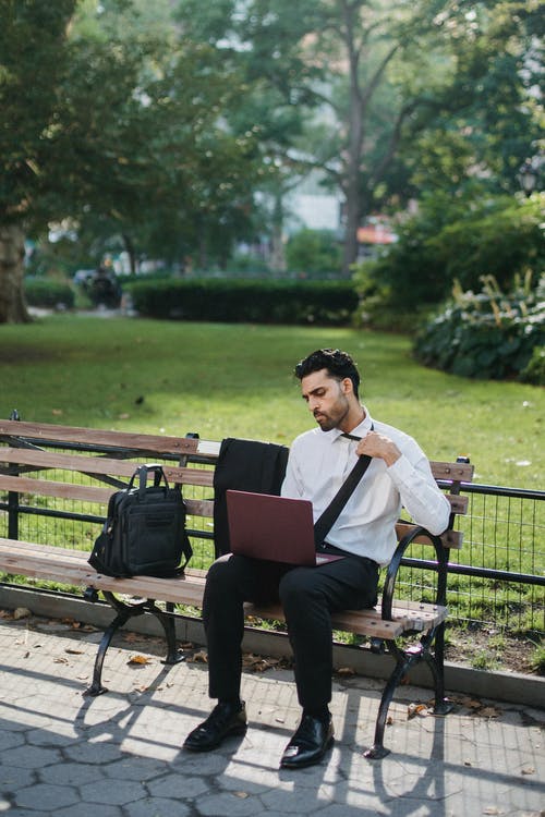 有关人, 垂直拍摄, 数位游民的免费素材图片