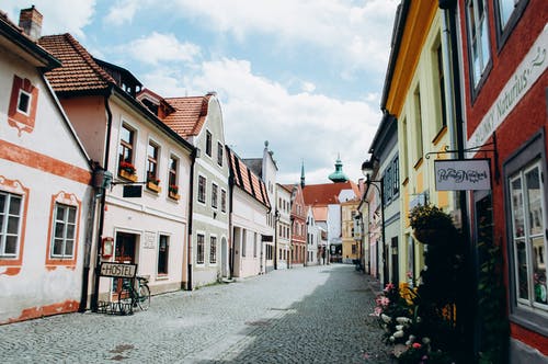 有关人行道, 住宅, 城市的免费素材图片