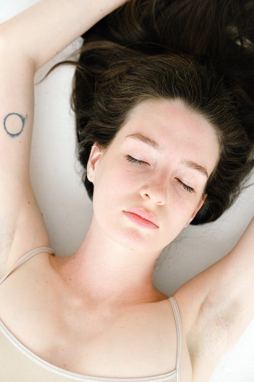 有关不情绪化, 举起手来, 人脸的免费素材图片