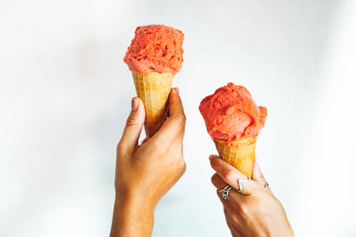 有关ICEE, 冰淇淋, 冰淇淋甜筒的免费素材图片