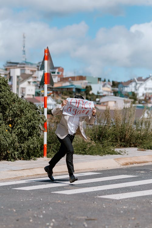 有关不露面, 人, 人行道的免费素材图片
