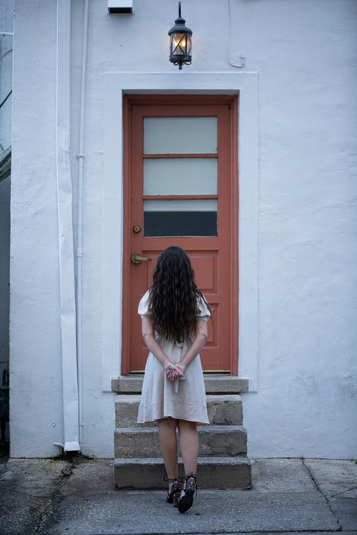 有关垂直拍摄, 女人, 後视图的免费素材图片