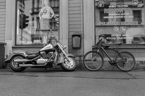 有关bw, 人行道, 停的免费素材图片