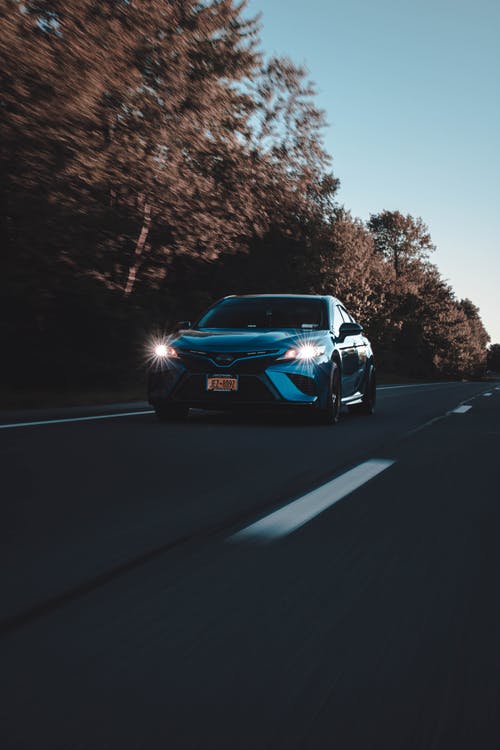 有关垂直拍摄, 快速, 路的免费素材图片