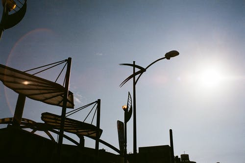 有关不动产, 从下面, 低角度的免费素材图片