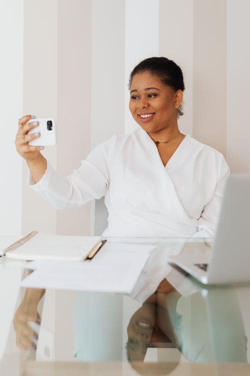 有关垂直拍摄, 女人, 女性的免费素材图片