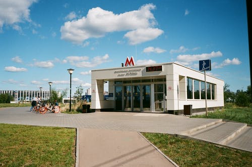 有关交通, 人行道, 入口的免费素材图片