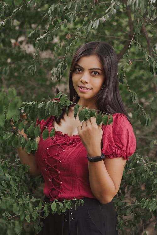 有关垂直拍摄, 女人, 微笑的免费素材图片