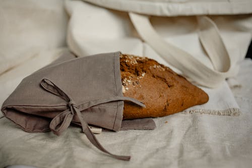黑面包白纺织 · 免费素材图片