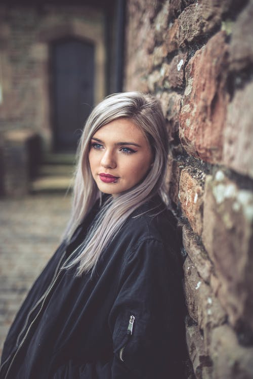 有关嘴唇穿孔, 垂直拍摄, 女人的免费素材图片