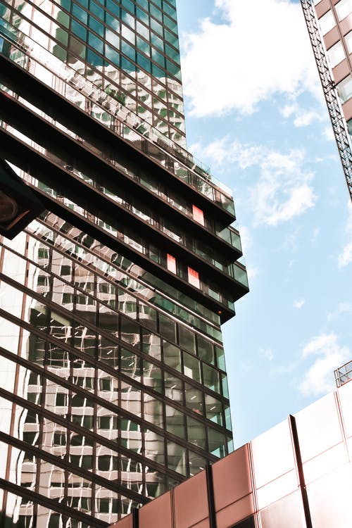 有关不动产, 中央, 从下面的免费素材图片