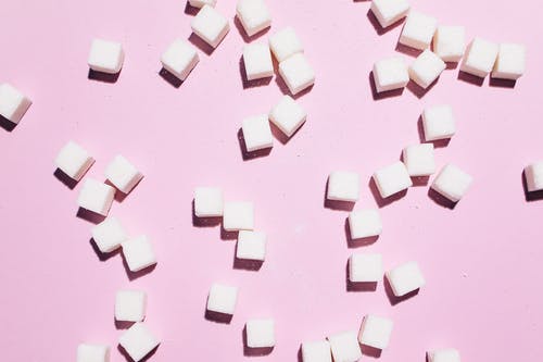 有关甜, 粉红色背景, 糖块的免费素材图片