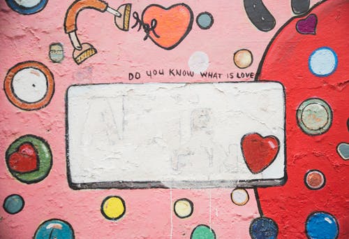 心与亮点的旧涂鸦墙 · 免费素材图片