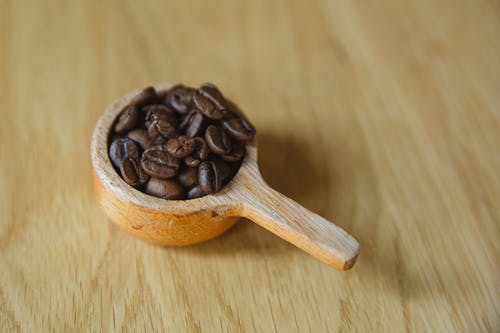 小勺子，咖啡豆 · 免费素材图片