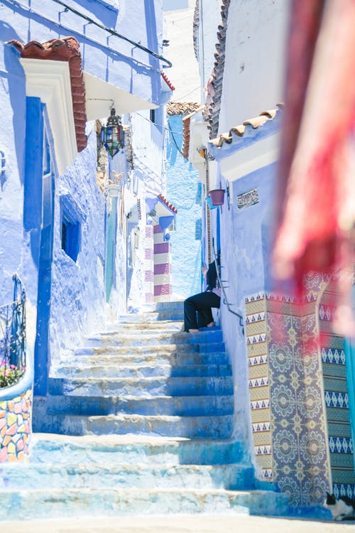 舍夫沙万蓝色城市中的楼梯 · 免费素材图片