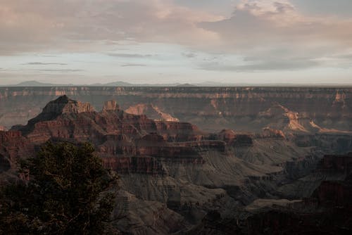 自然界中的岩层 · 免费素材图片