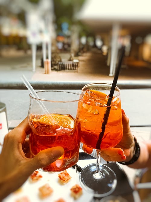 有关aperol spritz, 不露面, 乾杯的免费素材图片