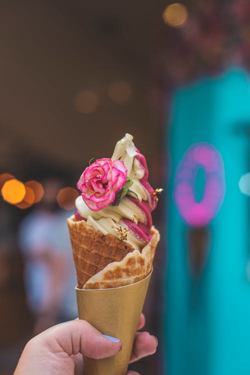 有关冰淇淋, 冰淇淋甜筒, 可口的的免费素材图片