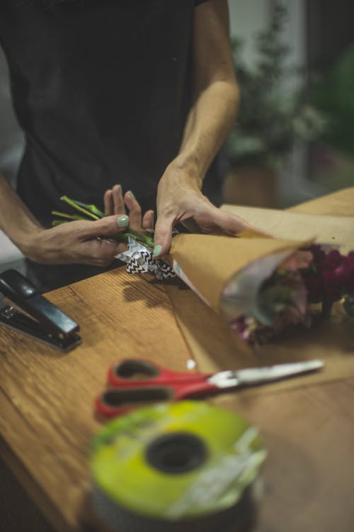 有关剪刀, 垂直拍摄, 室内的免费素材图片