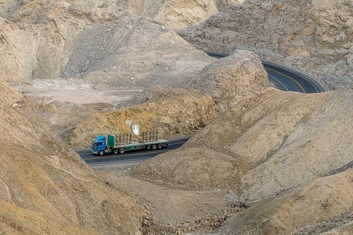 有关交通系统, 卡车, 户外的免费素材图片