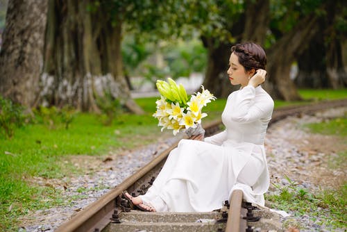 有关侧面图, 优雅, 全身的免费素材图片