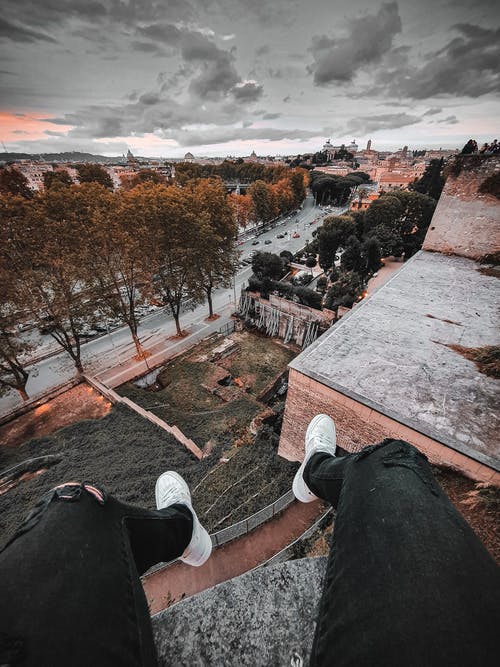 有关不露面, 人, 人行道的免费素材图片