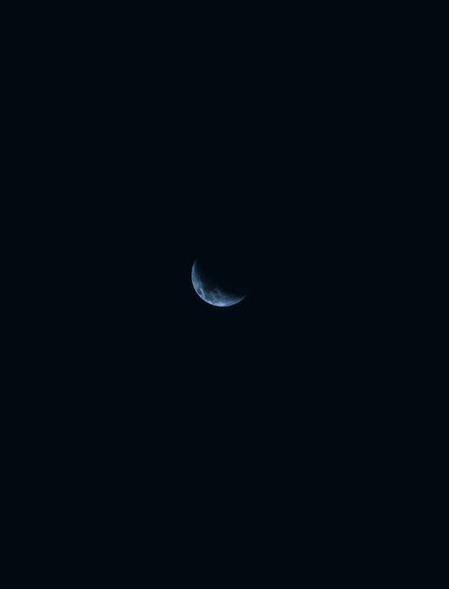 有关弯月, 晚间, 月亮的免费素材图片