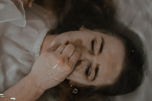 有关人脸, 俯视图, 伤心的免费素材图片