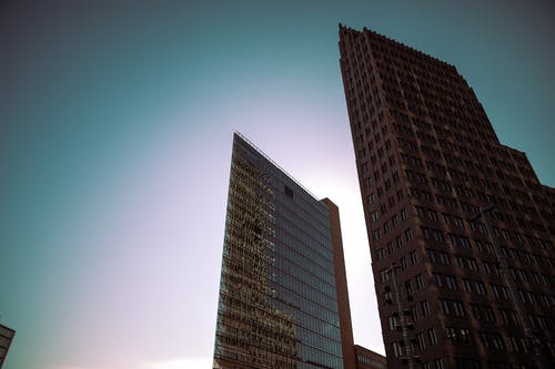 有关低角度拍摄, 商业, 城市的免费素材图片