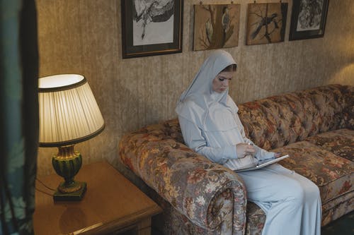 有关MacBook, 传统服装, 传统服饰的免费素材图片