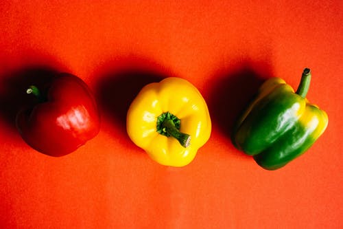 红色和绿色甜椒 · 免费素材图片