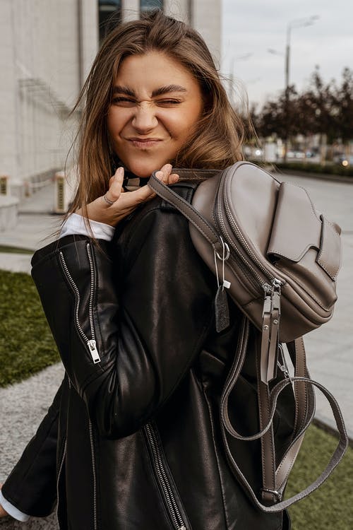 有关下落, 不情绪化, 人行道的免费素材图片