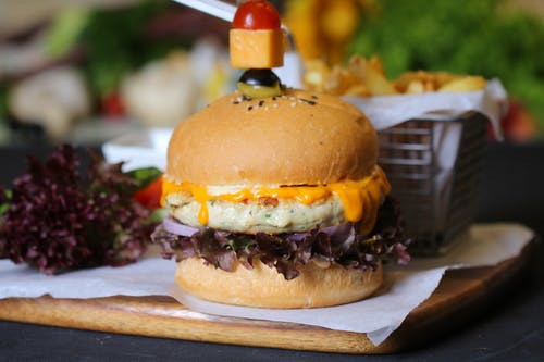 有关乳酪汉堡, 可口的, 木板的免费素材图片