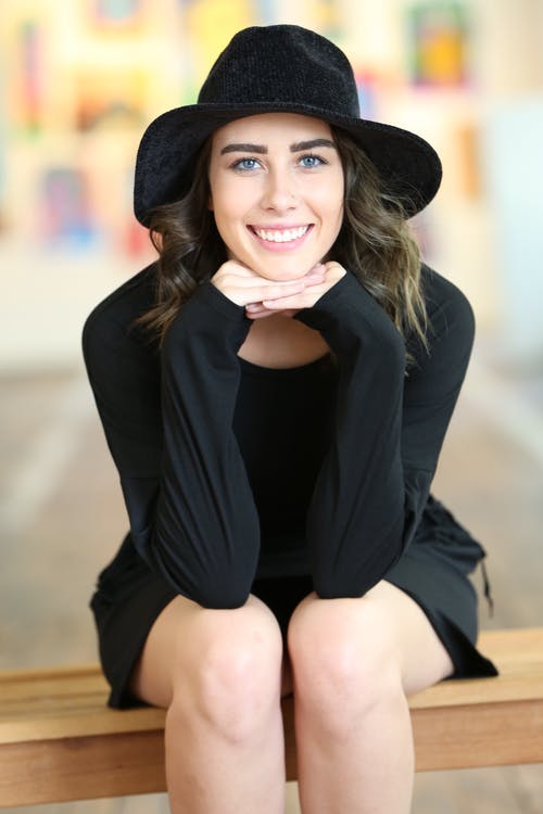 有关Fedora, 垂直拍摄, 女人的免费素材图片