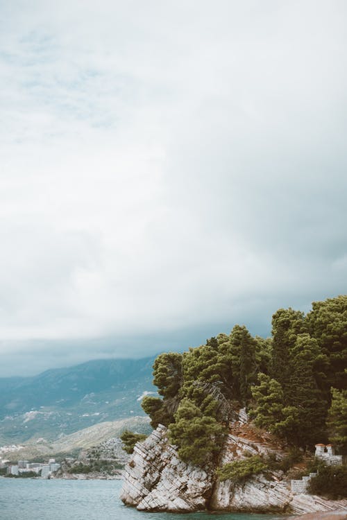 有关垂直拍摄, 天性, 山的免费素材图片