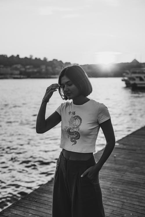 有关中空裝, 單色, 垂直拍摄的免费素材图片