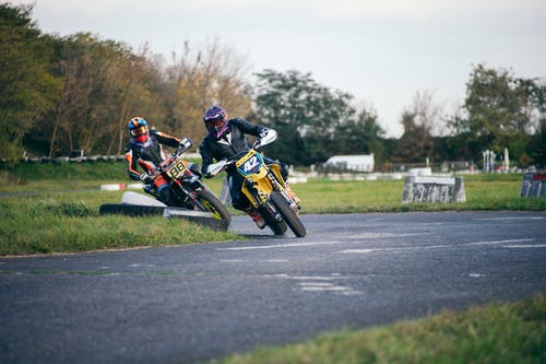 有关赛车, 赛车车道, 驾驶的免费素材图片