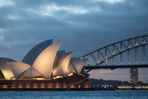 悉尼歌剧院的外观在深夜 · 免费素材图片